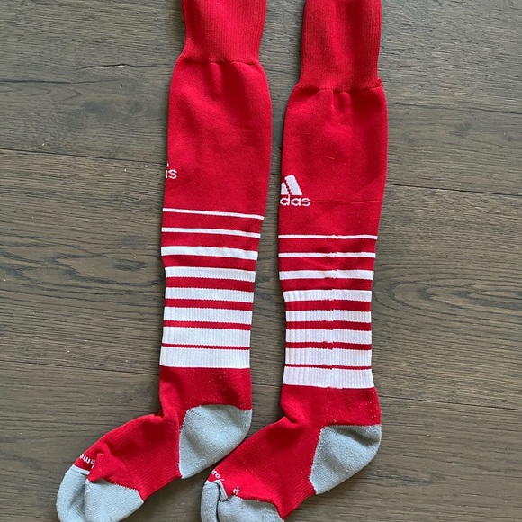 Nike red kids soccer socks EUC neutral gender - Picture 2 of 2